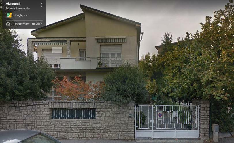 Il Cedro Argentato Apartment Монца Екстериор снимка